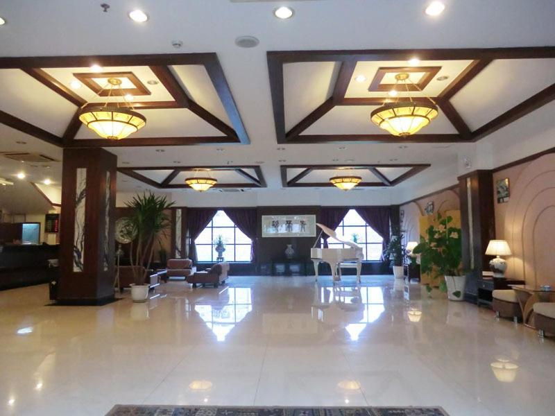 Starway Porcelain Hotel Jingdezhen Bagian luar foto